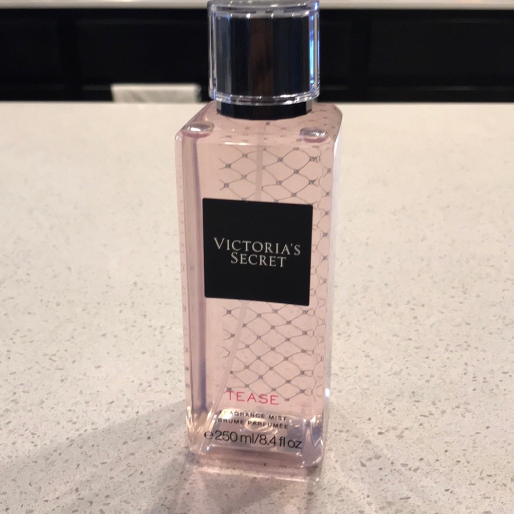 Victoria’s Secret Tease Fragrance Mist